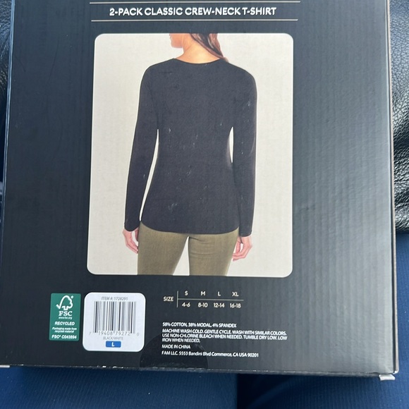 NWT Banana Republic Ladies' Long Sleeve Tee, 2-pack Size Extra Large - Picture 4 of 6